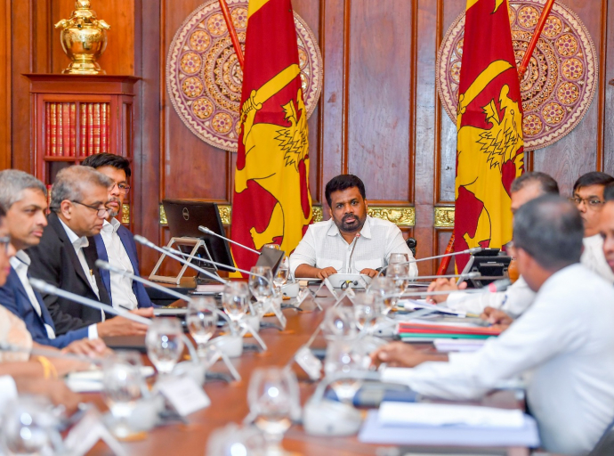 A progress review discussion on the programmes to digitalise local authorities and Divisional Secretariats, being implemented under the Government’s digital transformation programme aimed at ensuring faster, more efficient and transparent public services,